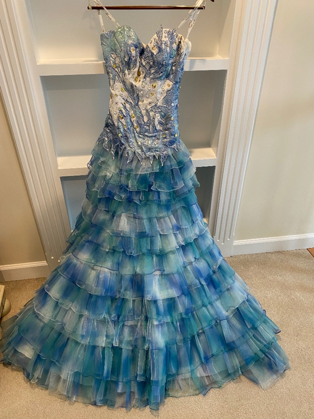 Tony Bowls size 0 evening gown